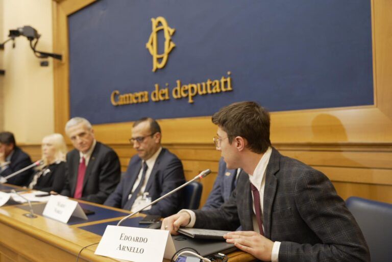 Un momento dell’esposizione di Edoardo Arnello (a destra), ceo di AccessiWay, in occasione del ForumPA (Roma, 21 maggio 2024).