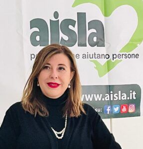 Un primo piano di Fulvia Massimelli, presidente nazionale dell’AISLA, l’Associazione Italiana Sclerosi Laterale Amiotrofica.
