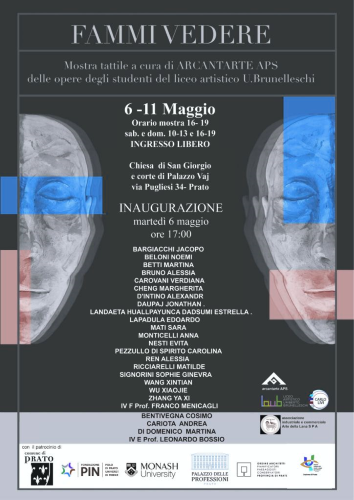 La locandina della mostra “Fammi vedere” organizzata dall’Associazione Arcantarte di Prato.